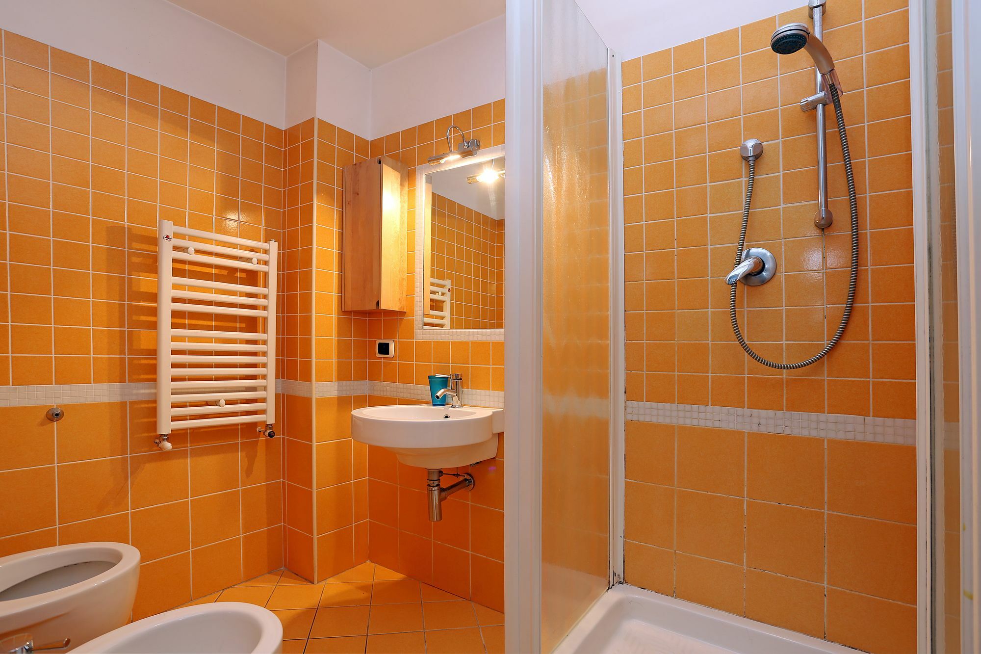 Rihana Luxury * Rom